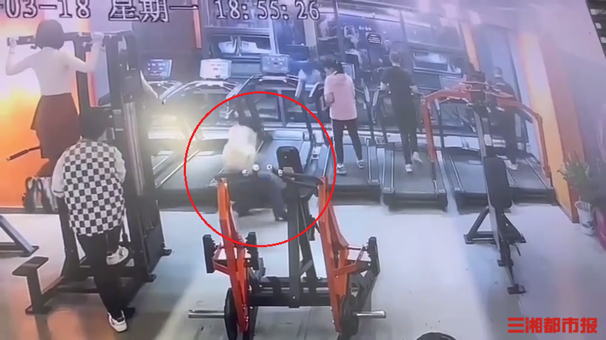 穿高跟鞋健身摔下跑步机女子起诉健身房索赔法院：自担八成责任(图2)